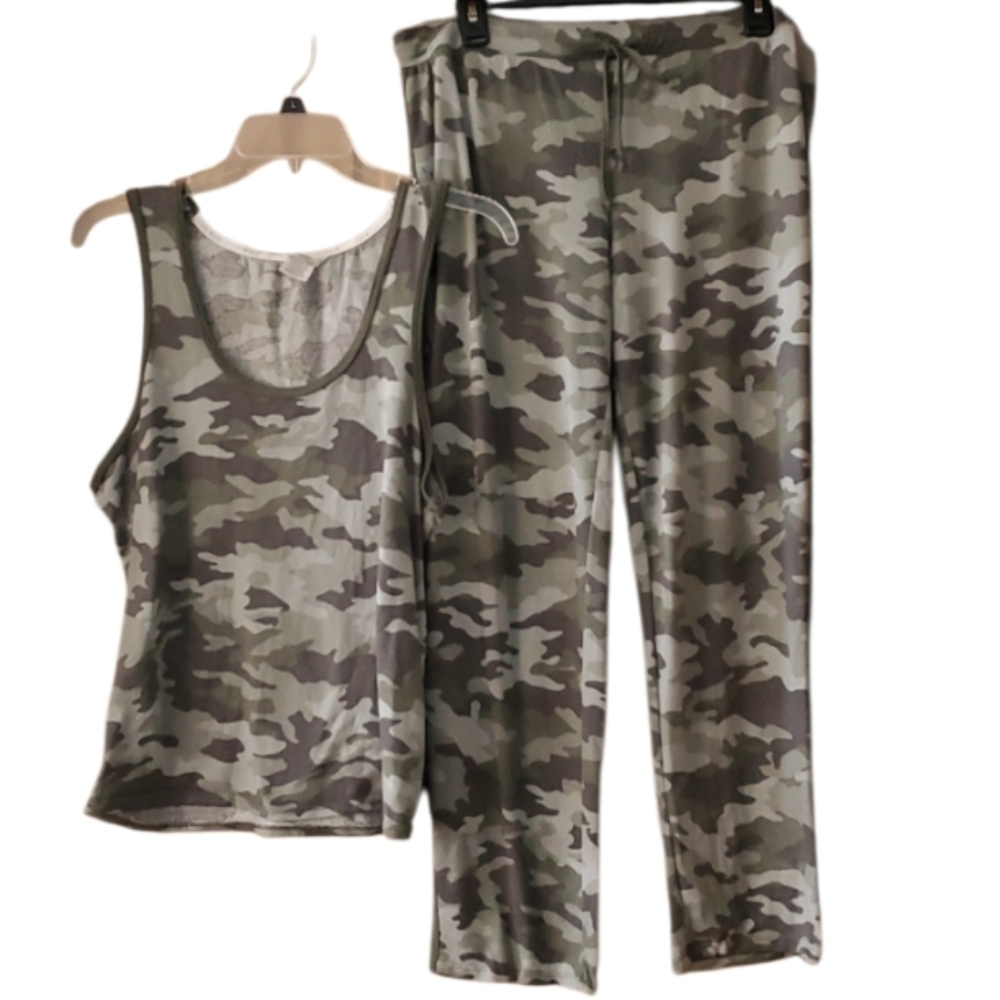 Lucky Brand Womans Green Camo Loungewear Sleepwear Set Size Large